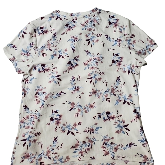 SUZY Shier Short Sleeve Floral Top - Picture 2 of 5